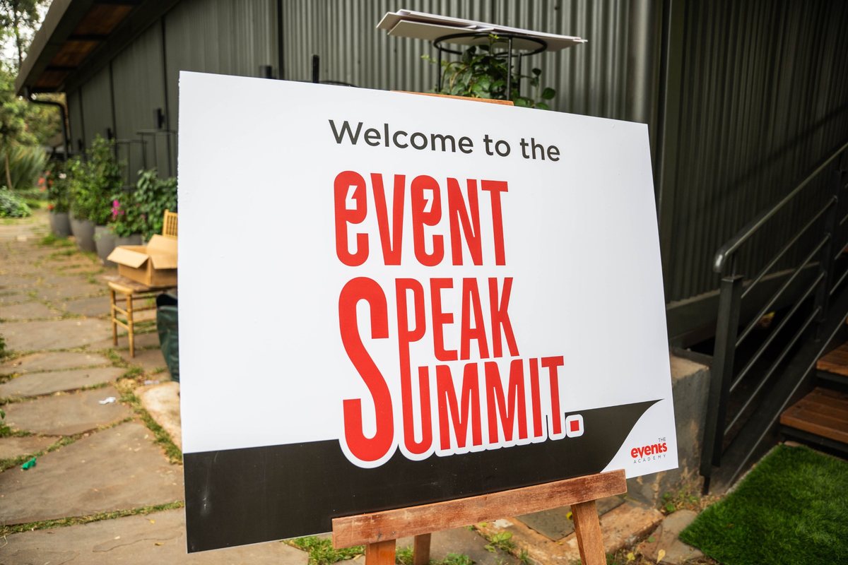 The welcome sign at the entrance